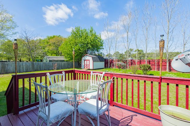 614 Fairview Cir, Winchester, TN 37398