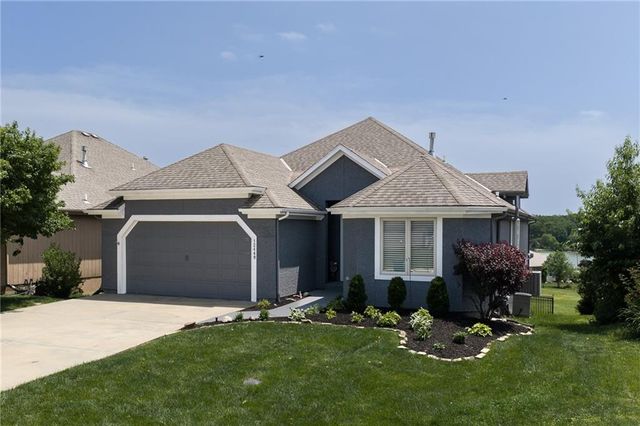 12449 Meadow Lane, Kansas City, KS 66109