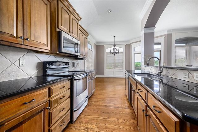 12449 Meadow Lane, Kansas City, KS 66109