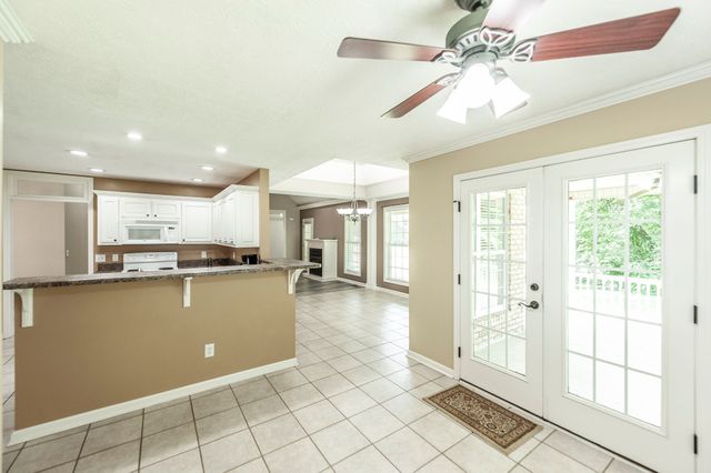 1045 Emerald Way, Castalian Springs, TN 37031