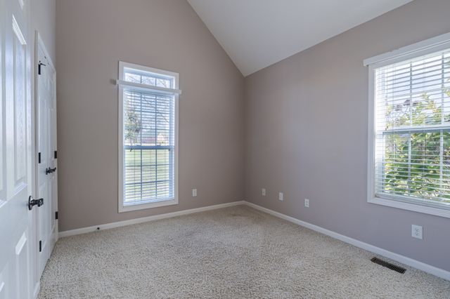 1045 Emerald Way, Castalian Springs, TN 37031