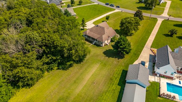1045 Emerald Way, Castalian Springs, TN 37031