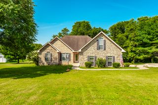 1045 Emerald Way, Castalian Springs, TN 37031