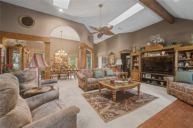 400 NW Linebarger Lane, Bentonville, AR 72712