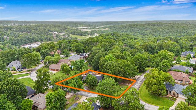 400 NW Linebarger Lane, Bentonville, AR 72712