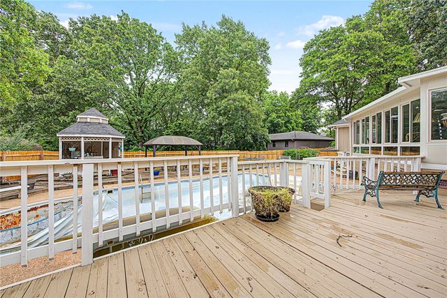 400 NW Linebarger Lane, Bentonville, AR 72712