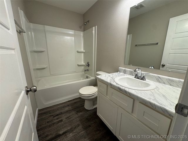 16207 S 87th East Avenue, Bixby, OK 74008