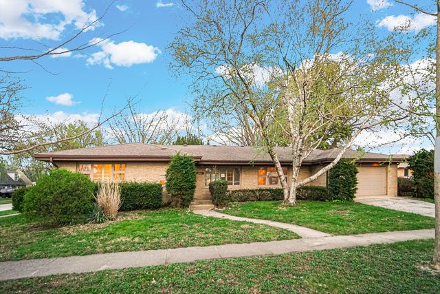 10001 Kedvale Avenue, Oak Lawn, IL 60453