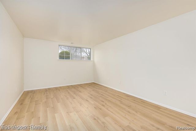 8251 Denwood Drive G1, Sterling Heights, MI 48312