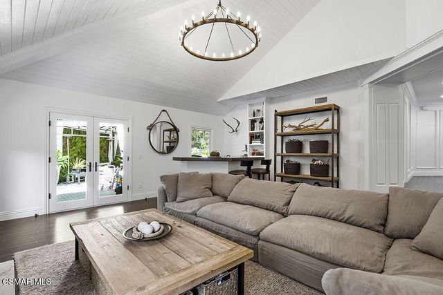 4188 Cresthaven Drive, Westlake Village, CA 91362