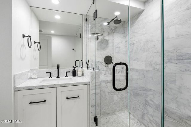 4188 Cresthaven Drive, Westlake Village, CA 91362