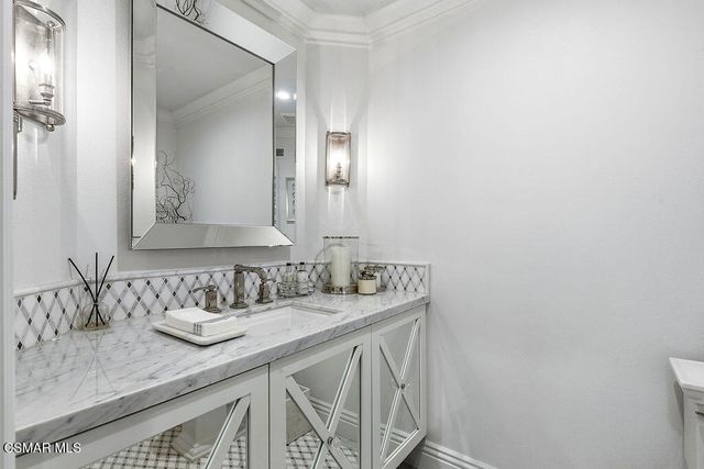 4188 Cresthaven Drive, Westlake Village, CA 91362