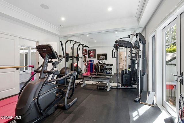 4188 Cresthaven Drive, Westlake Village, CA 91362