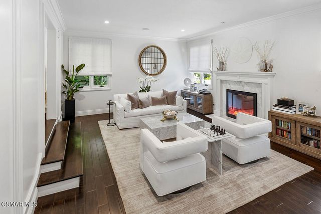 4188 Cresthaven Drive, Westlake Village, CA 91362