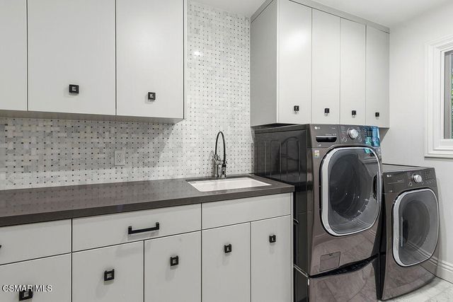 4188 Cresthaven Drive, Westlake Village, CA 91362