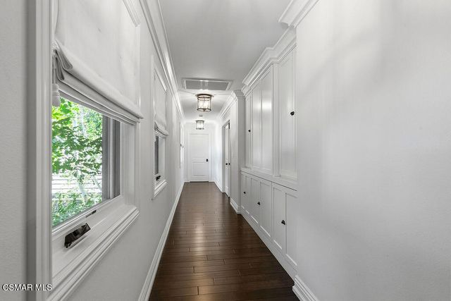 4188 Cresthaven Drive, Westlake Village, CA 91362