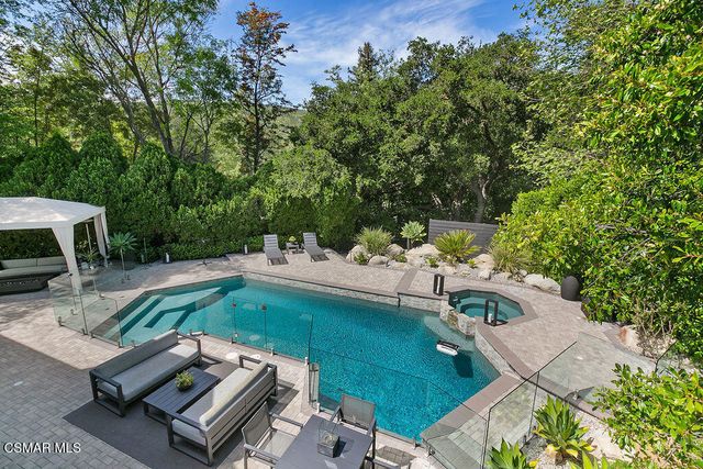 4188 Cresthaven Drive, Westlake Village, CA 91362