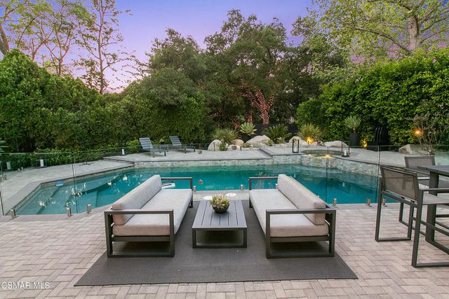 4188 Cresthaven Drive, Westlake Village, CA 91362