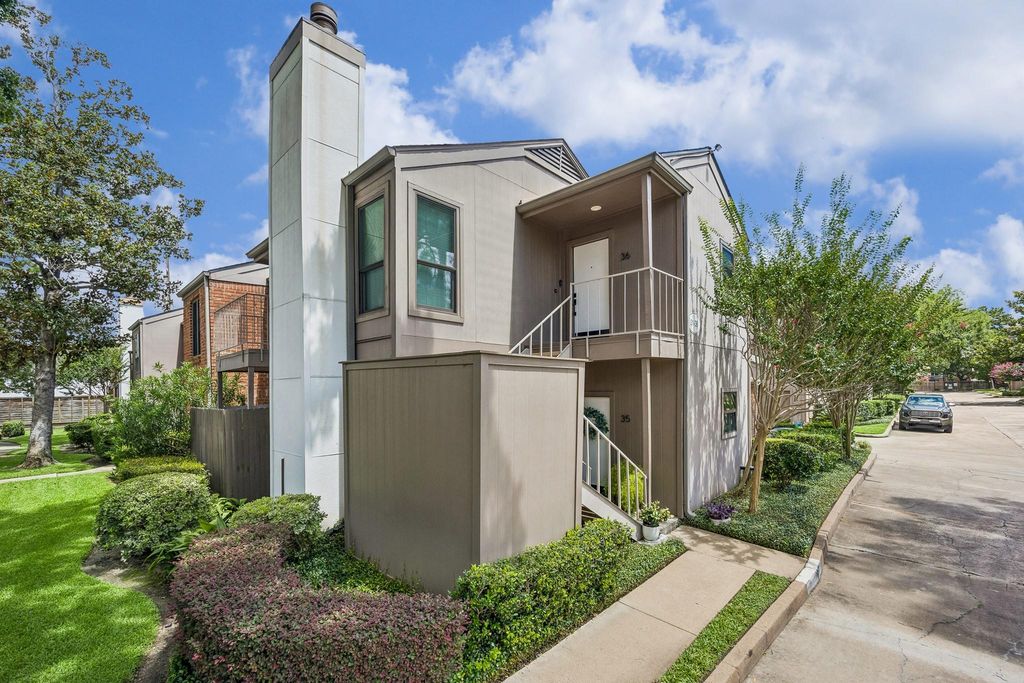 1201 Bering Drive 36, Houston, TX 77057