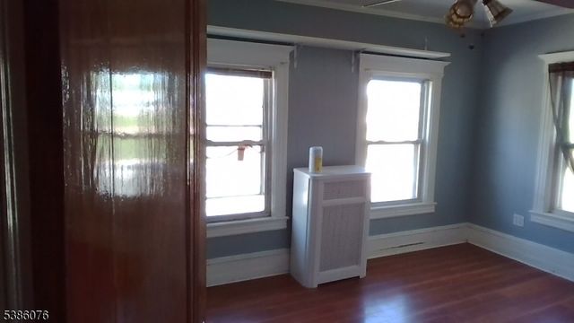 288 Paterson Ave, Little Falls Twp., NJ 07424