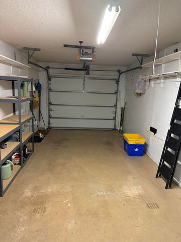 1904 SW 13th Way, Boynton Beach, FL 33426