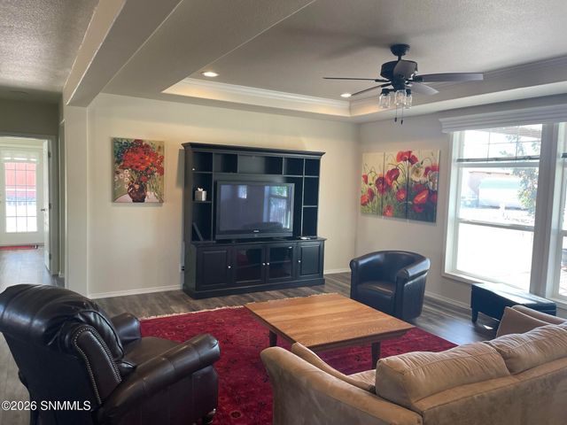 3645 Lucky Lindy Lane, Las Cruces, NM 88007