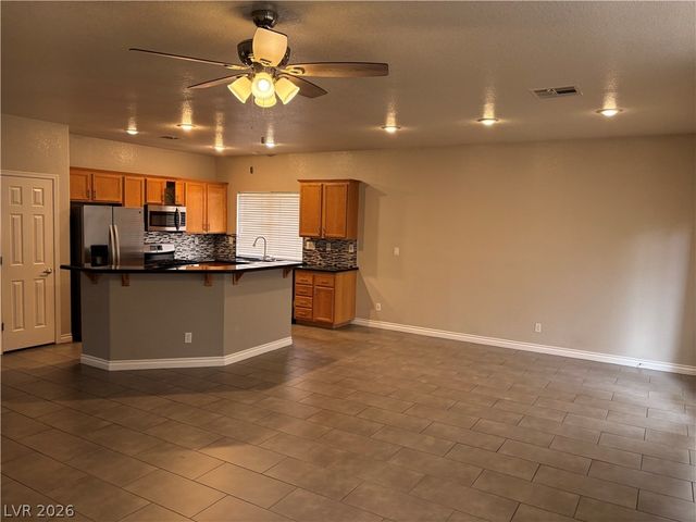 10628 South Olivebranch Avenue, Las Vegas, NV 89144