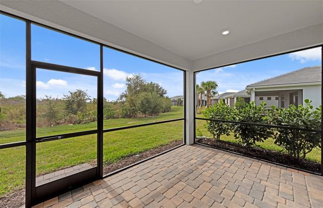 18928 INDIAN ROCK PLACE, Lakewood Ranch, FL 34211