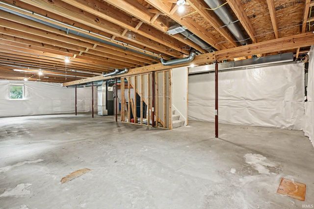 50292 Linnwood Drive, Elkhart, IN 46514