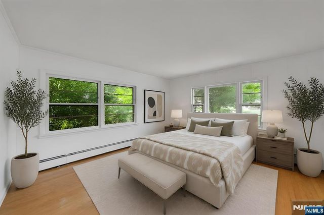 403 Oakland Avenue, Oakland, NJ 07436