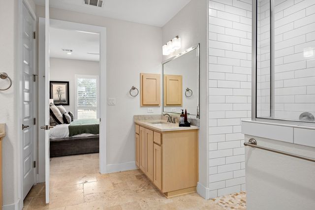 2040 Toscano Way, Kerrville, TX 78028