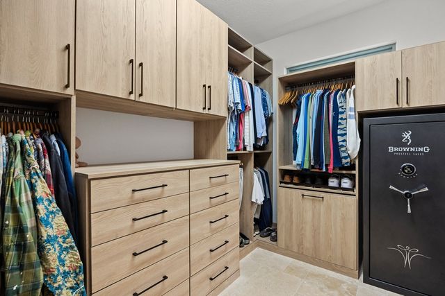 2040 Toscano Way, Kerrville, TX 78028