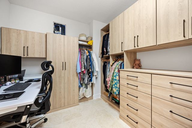 2040 Toscano Way, Kerrville, TX 78028