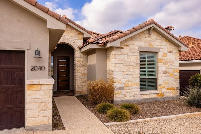 2040 Toscano Way, Kerrville, TX 78028