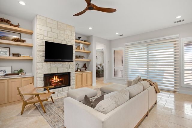 2040 Toscano Way, Kerrville, TX 78028