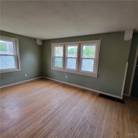 207 Brooklea Drive, Syracuse, NY 13207