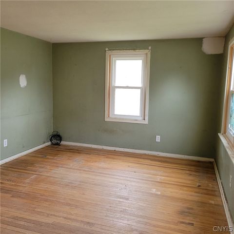 207 Brooklea Drive, Syracuse, NY 13207