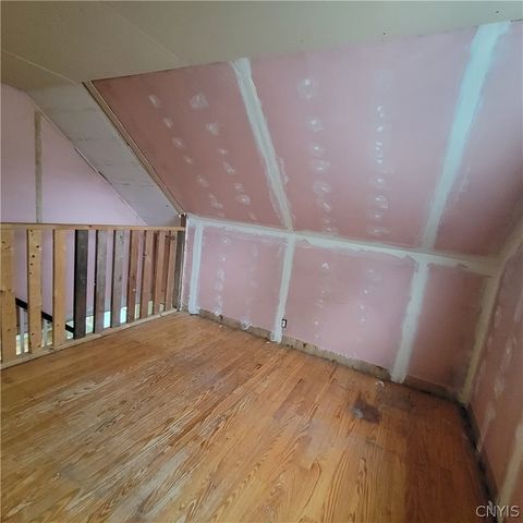 207 Brooklea Drive, Syracuse, NY 13207