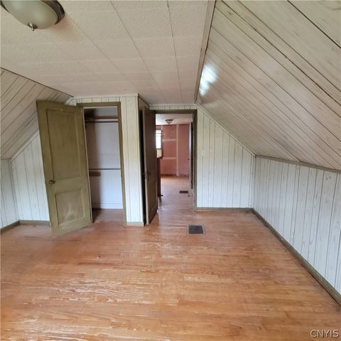 207 Brooklea Drive, Syracuse, NY 13207