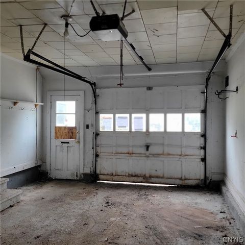 207 Brooklea Drive, Syracuse, NY 13207