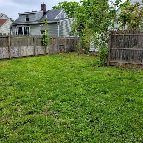 207 Brooklea Drive, Syracuse, NY 13207