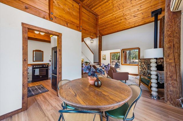 17500 Winding Oaks Rd, Grass Valley, CA 95949