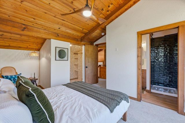 17500 Winding Oaks Rd, Grass Valley, CA 95949