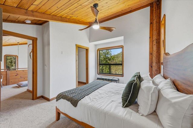 17500 Winding Oaks Rd, Grass Valley, CA 95949
