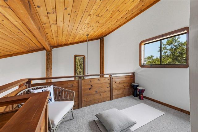 17500 Winding Oaks Rd, Grass Valley, CA 95949