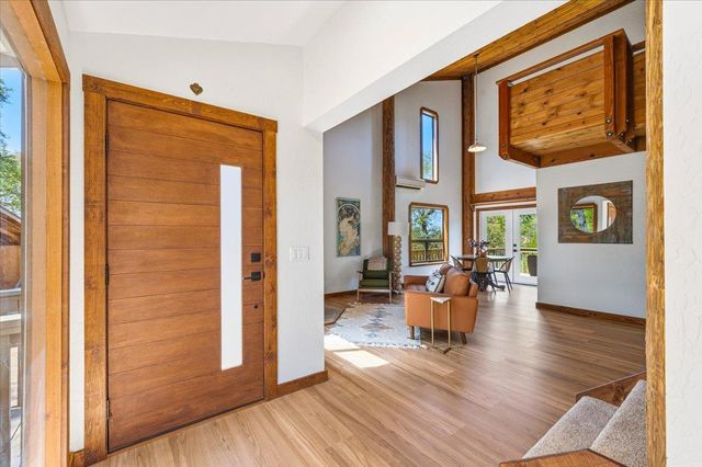 17500 Winding Oaks Rd, Grass Valley, CA 95949