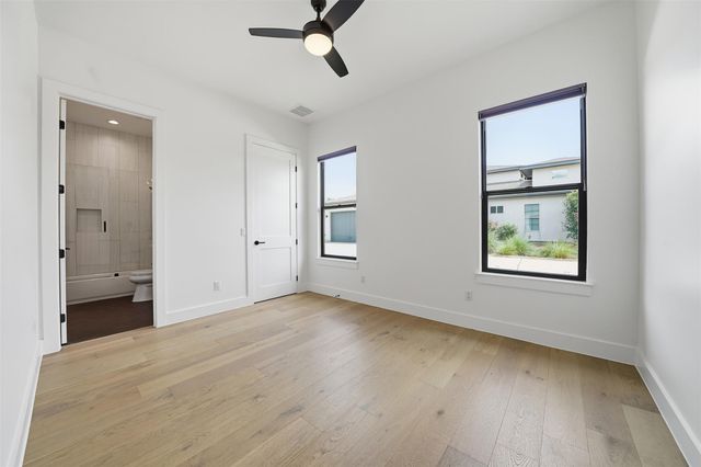 275 Dally CT, Dripping Springs, TX 78620