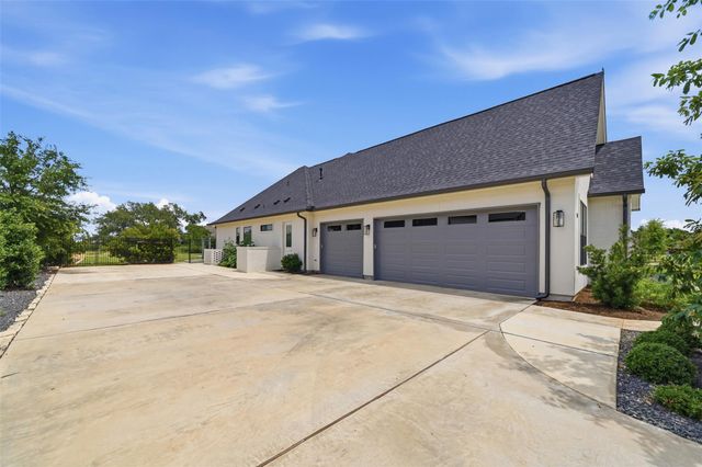 275 Dally CT, Dripping Springs, TX 78620