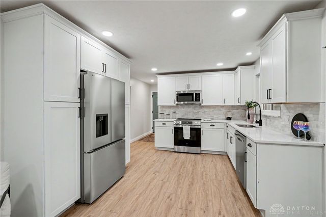 2569 Richmar Drive, Beavercreek, OH 45434
