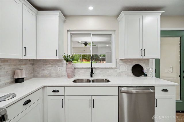 2569 Richmar Drive, Beavercreek, OH 45434
